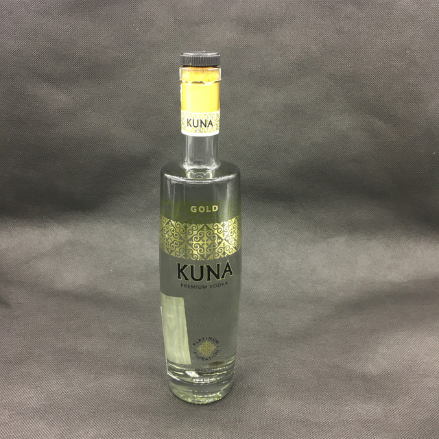 500 ml de 700 ml de botellas de vodka de estampado de oro personalizado con acabados decorativos